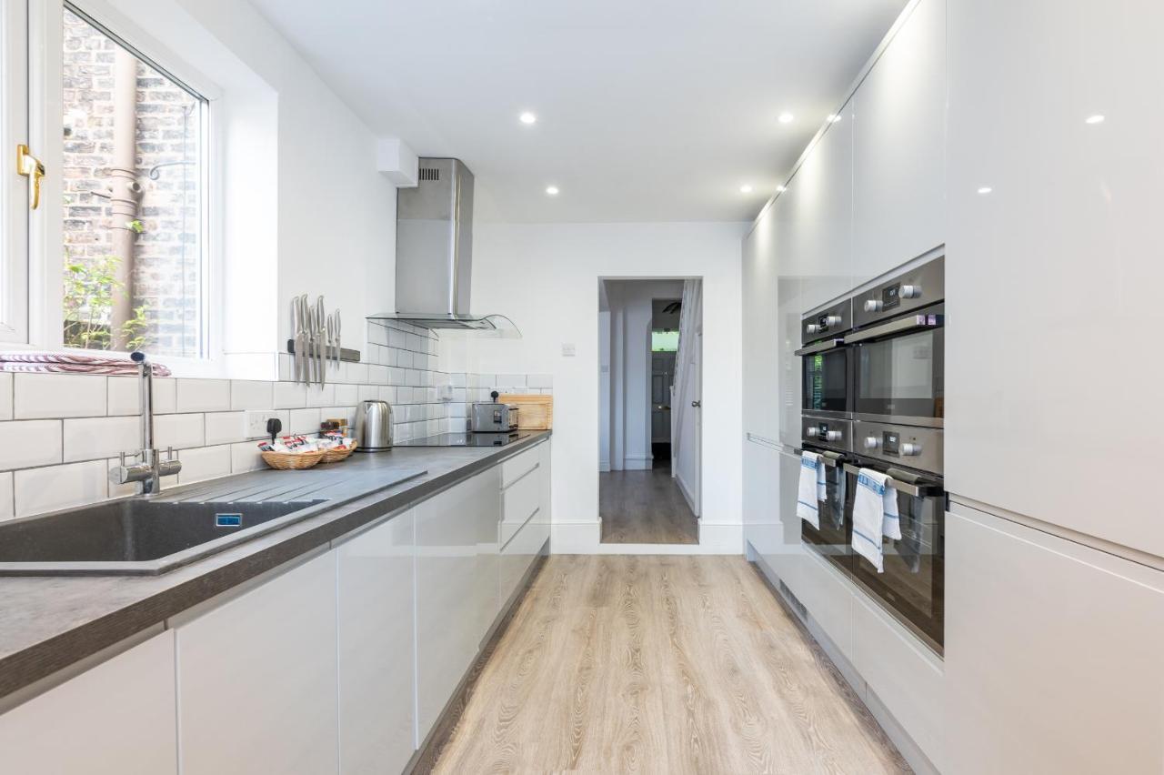 Сasa de vacaciones Elegant And Modern 5 Bed House I Pass The Keys