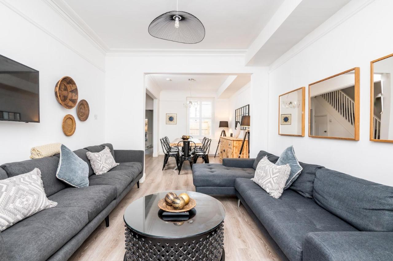 Elegant And Modern 5 Bed House I Pass The Keys Сasa de vacaciones *